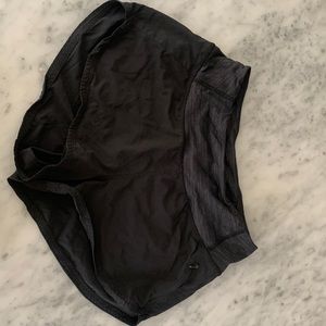 Outdoor Voices Hudson running shorts (lined), size XS